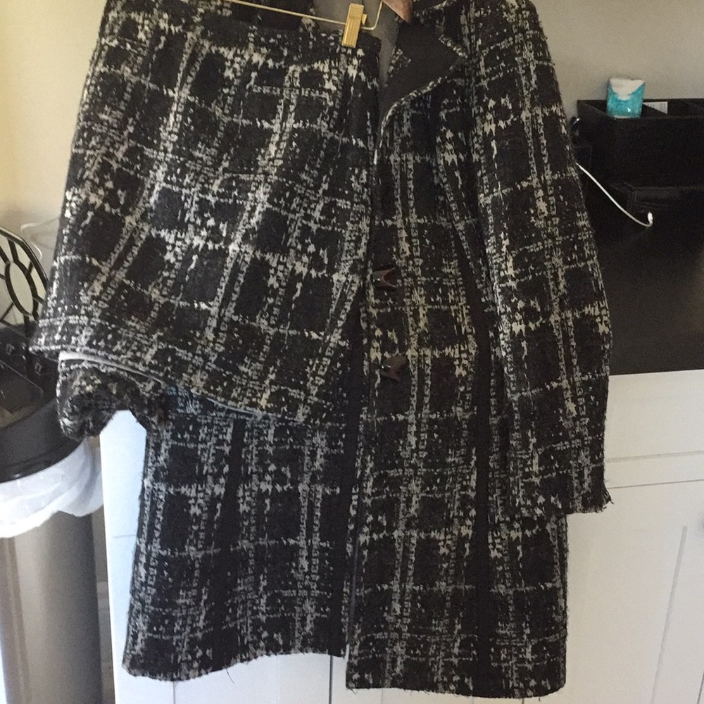 Short length coat and matching skirt